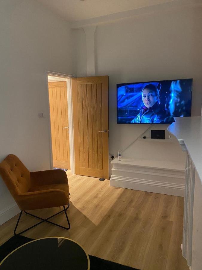 I&J Suites London Exterior photo